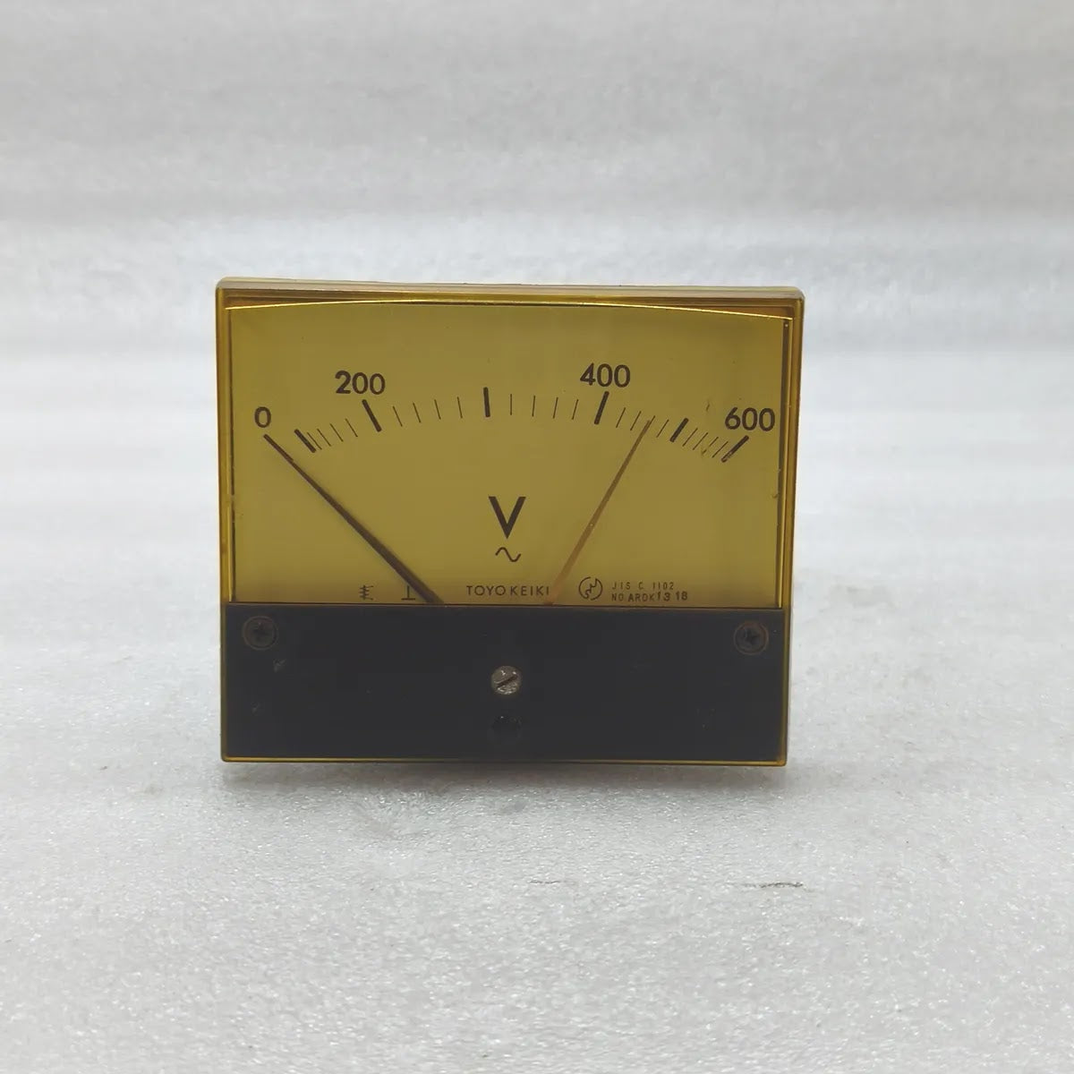 TOYO KEIKI ACF-12N AC Analog Panel Voltmeter 0-600V