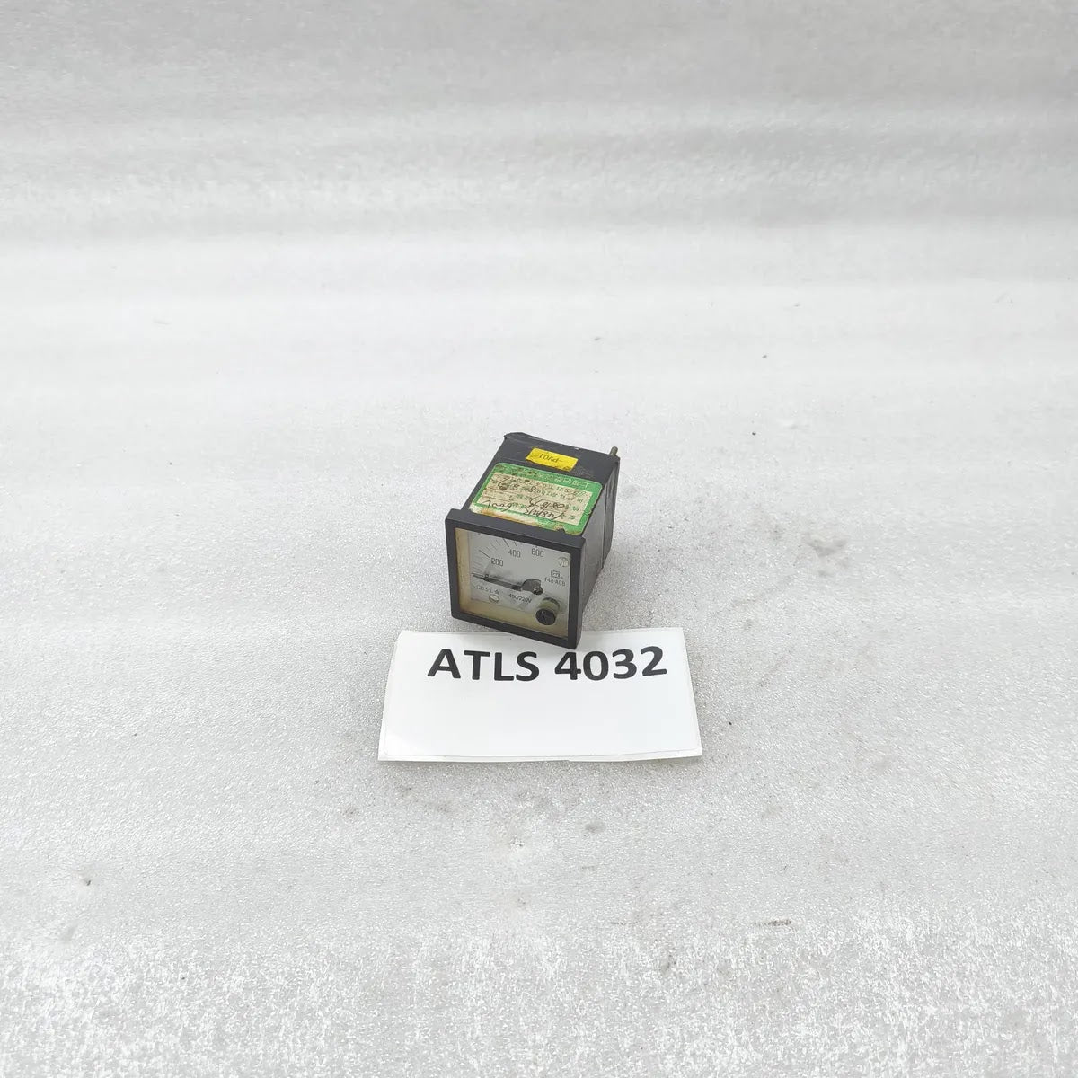 YT F48-ACB Analogue Panel Voltmeter 0-600V 460/220V