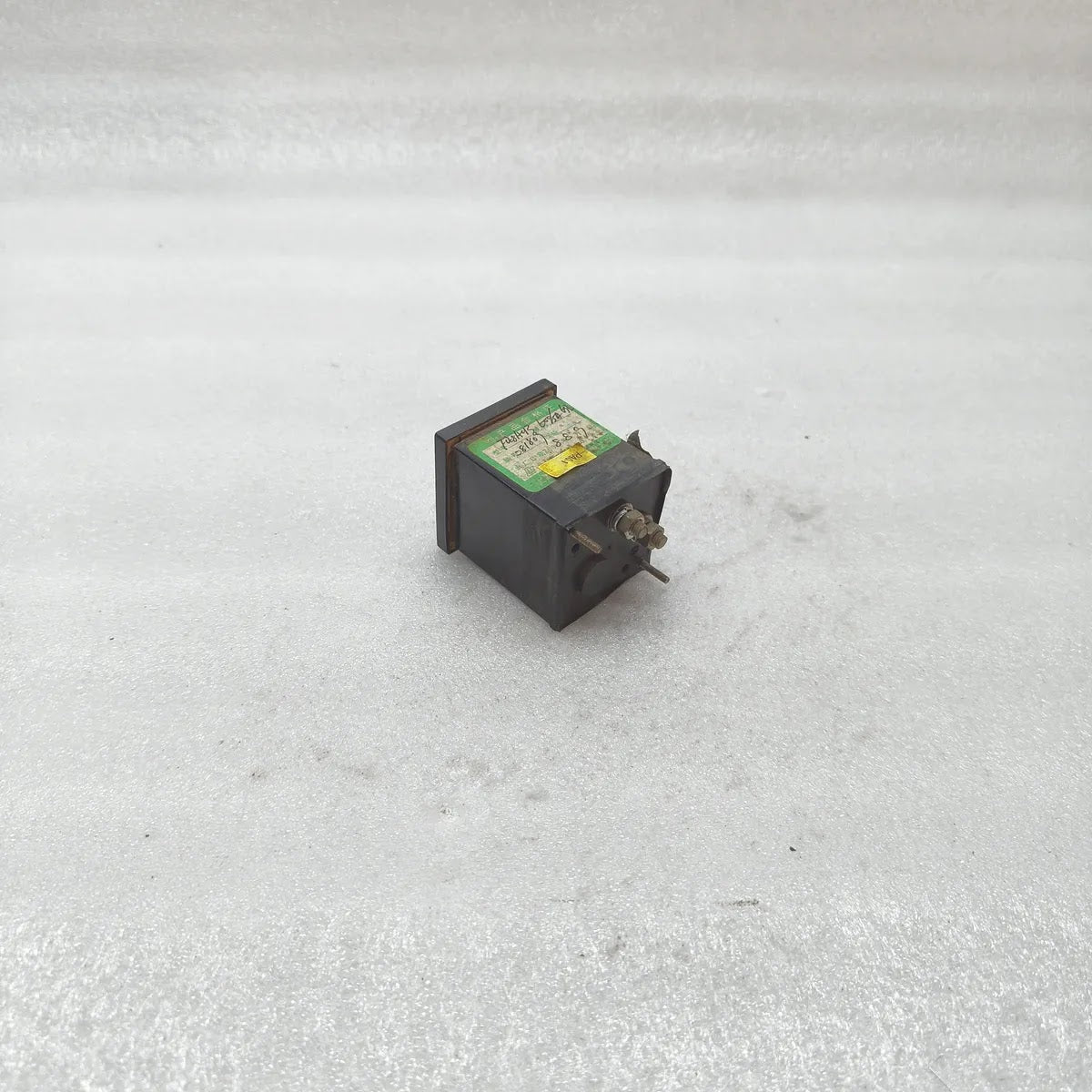 YT F48-ACB Analog Panel Ammeter 600/5A 60Hz