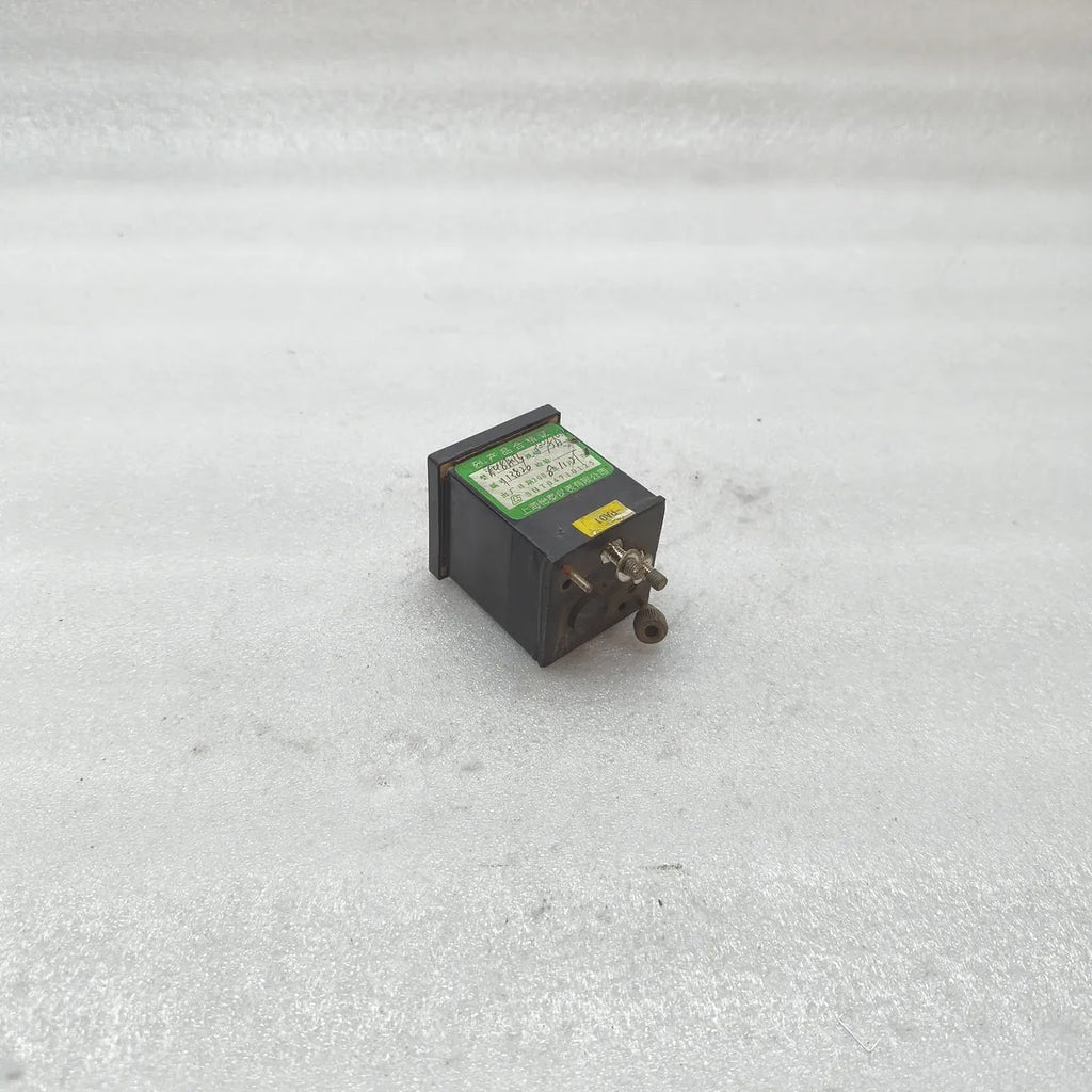 F48-ACB Analogue Panel Ammeter 300/5A