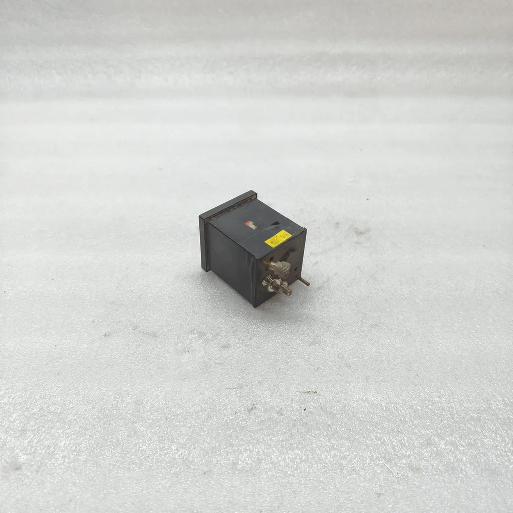 F48-ACB Analogue Panel Ammeter 300/5A