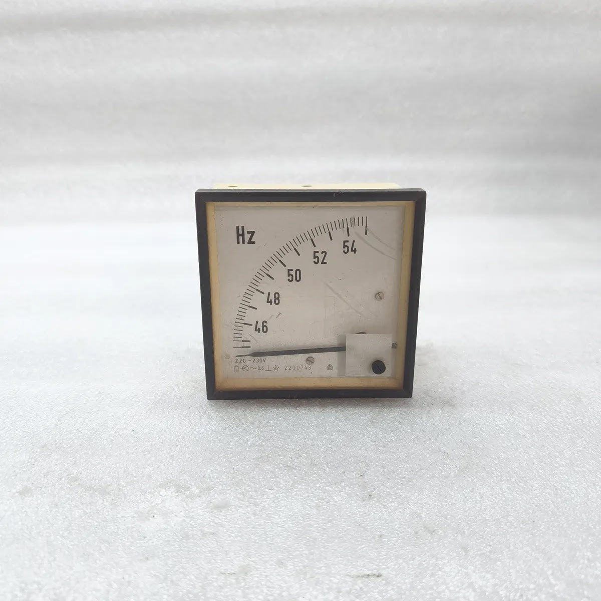 2200743 Analog Frequency Meter 45-55Hz 220-230V