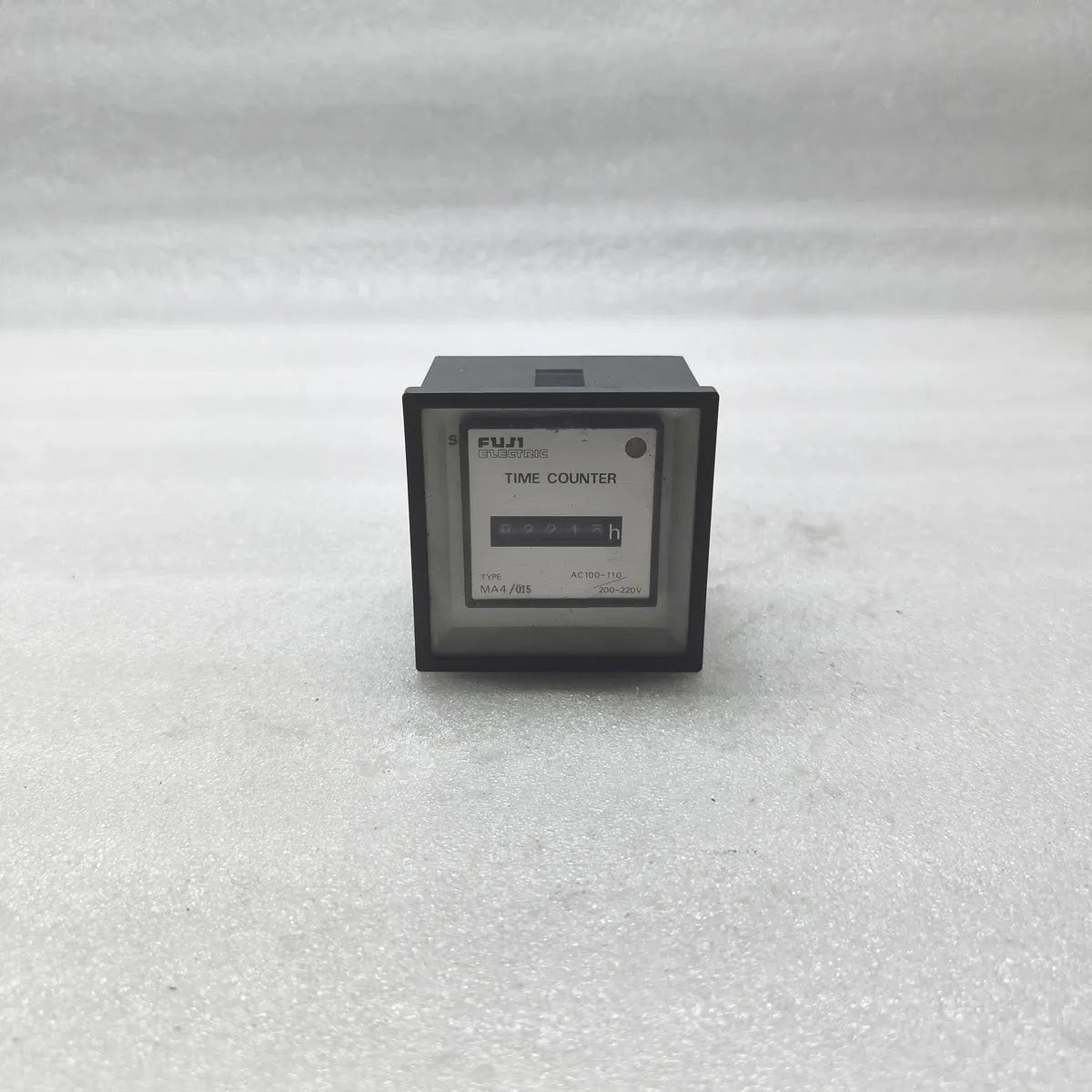 FUJI ELECTRIC MA4/015 Time Counter Hour Meter 100-110/200-220VAC