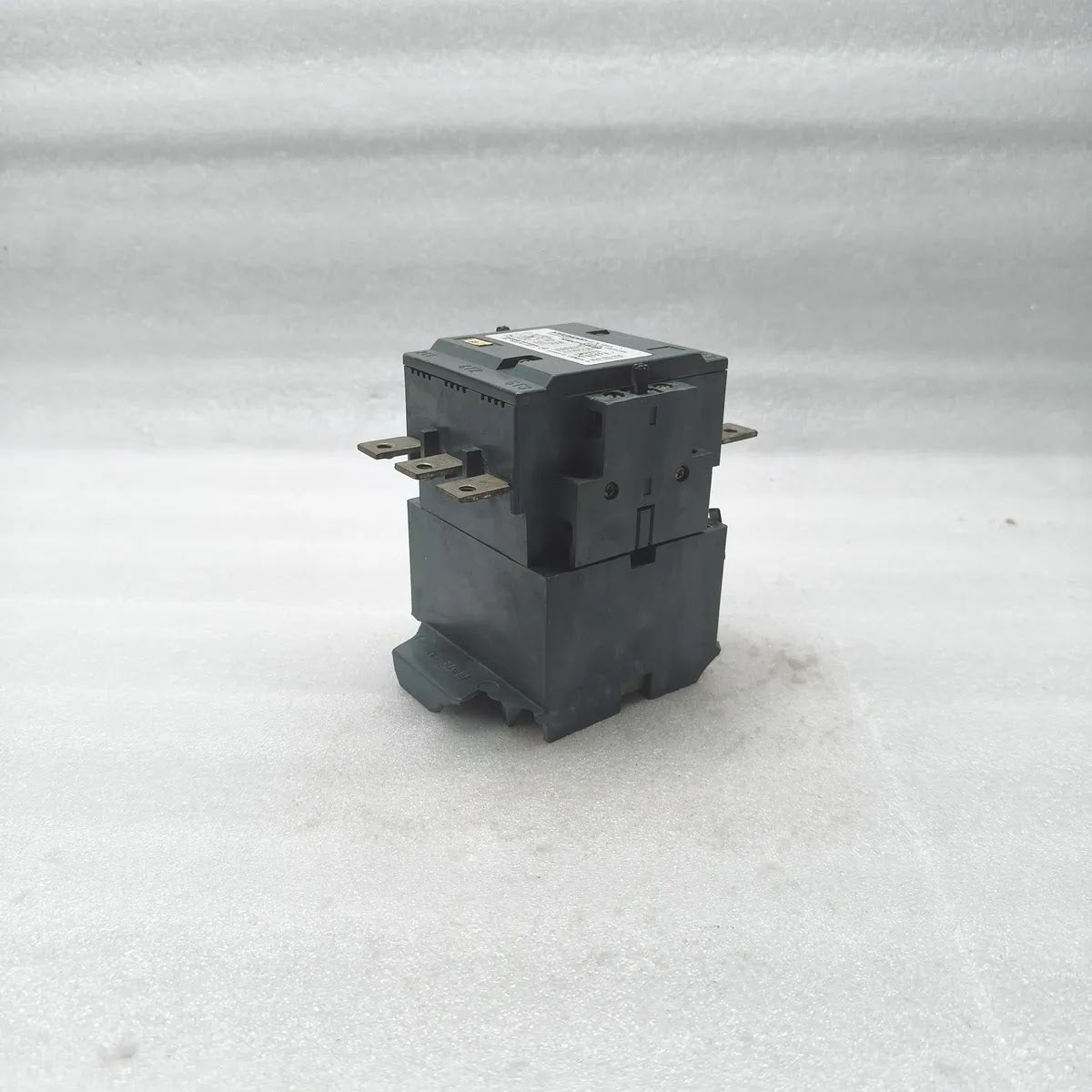 HYUNDAI HMC70W22 Magnetic Contactor 70A 3P 220V DAMAGED