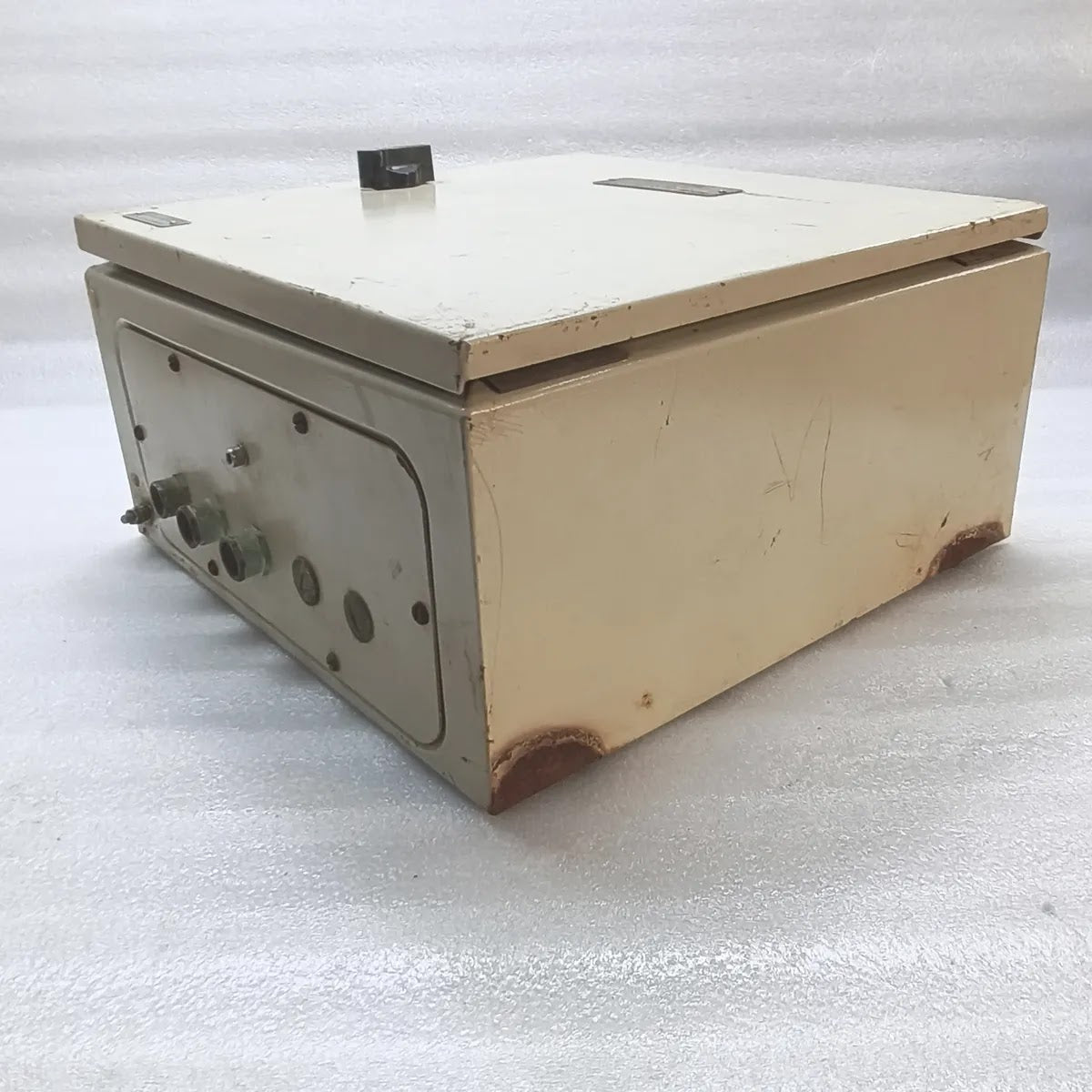 EMRI CXC10 Accelerometer Amplifier Supply Box 220VAC