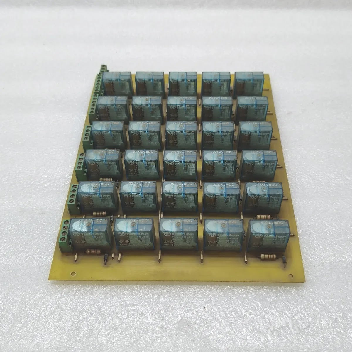 ELISHIP PTF LOGIC Relay Board 30 x Finder 40.52 24VDC 5A