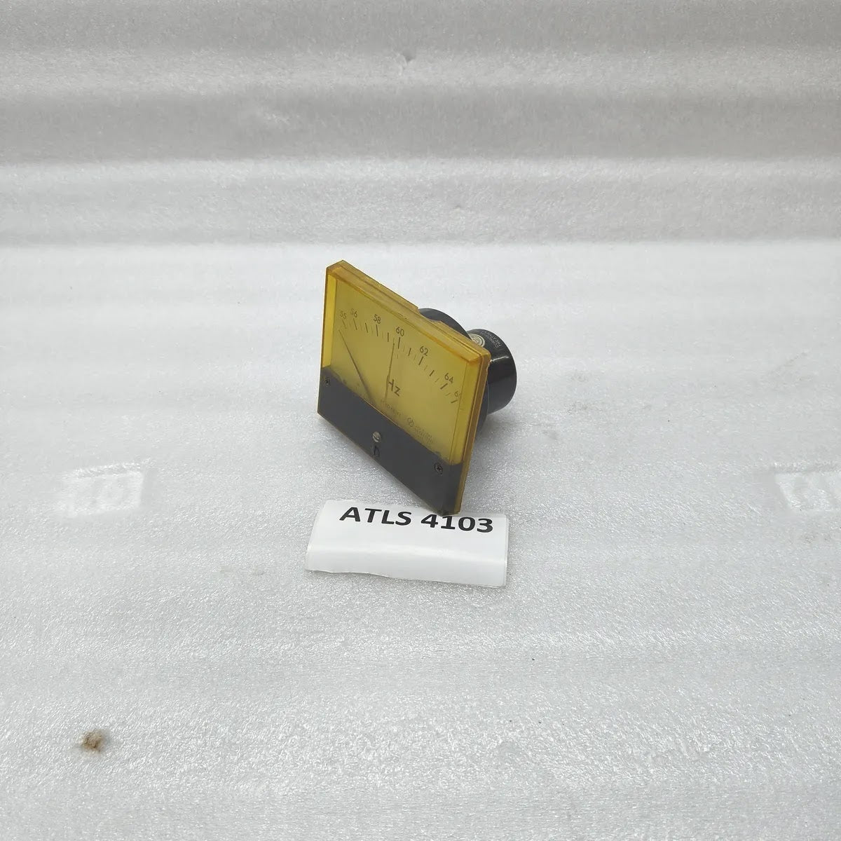 TOYO KEIKI FCF-12NV Hz Frequency Meter 55-65Hz 115V Analog Panel Meter