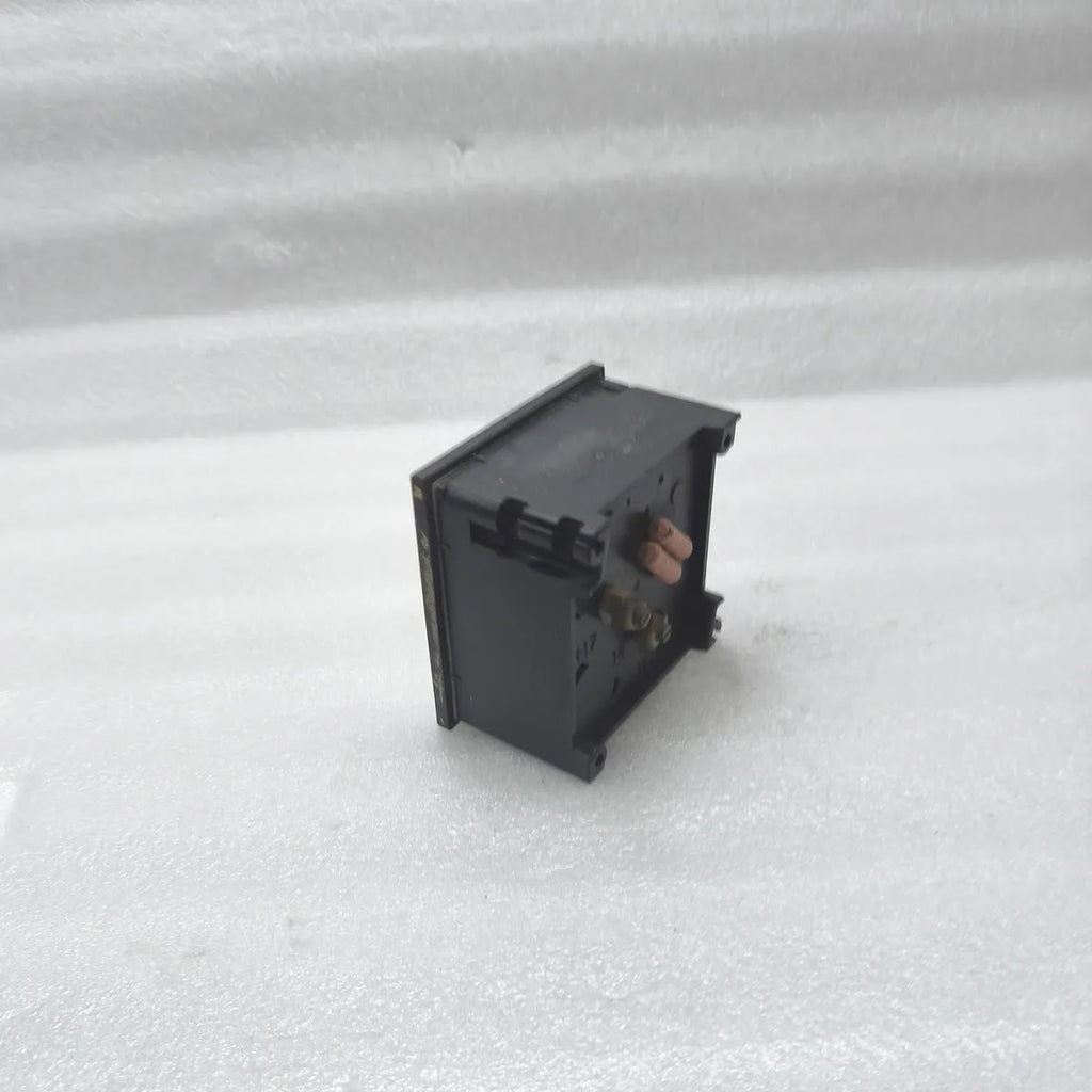 RISHABH Moving Iron Panel Voltmeter 0-500V AC