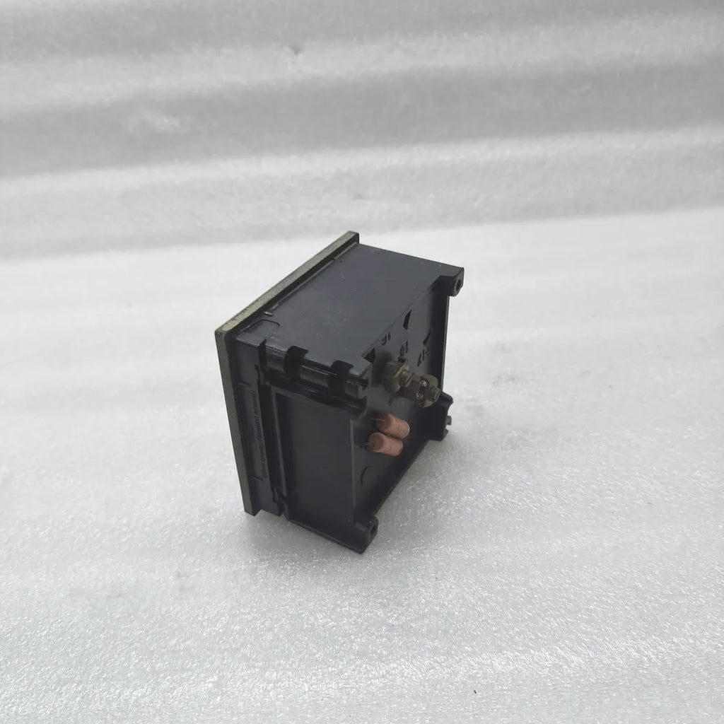 RISHABH Moving Iron Panel Voltmeter 0-500V AC
