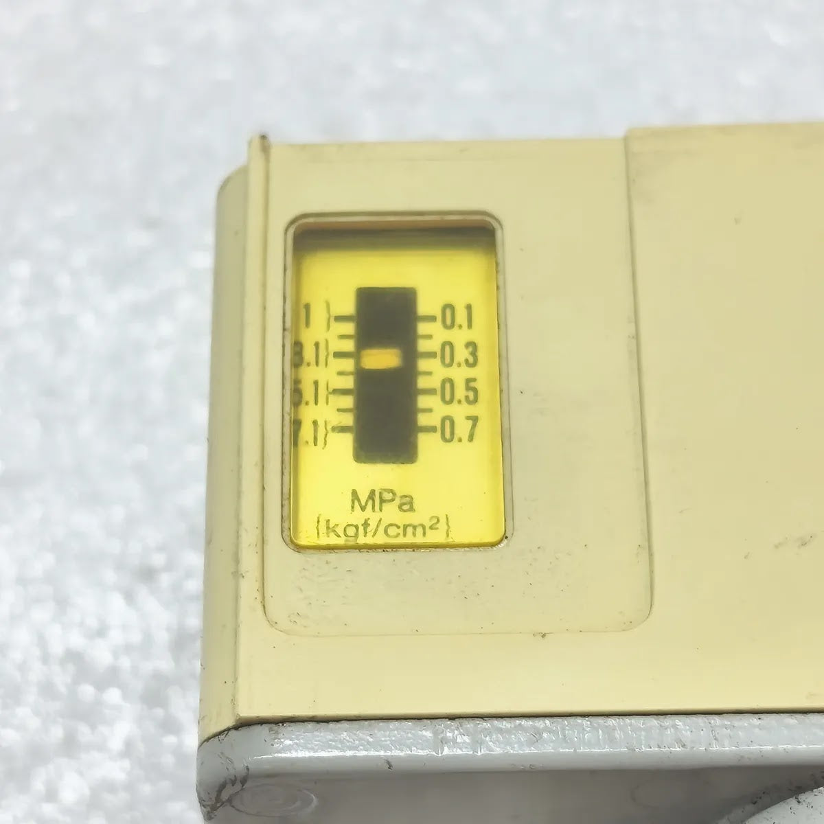 SMC IS3000 Pressure Switch 0.1-0.7MPa