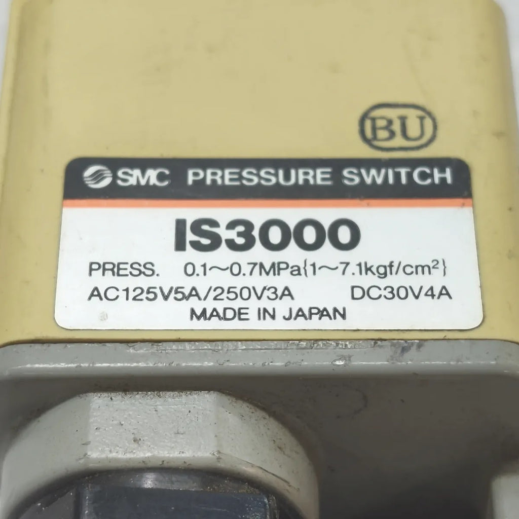 SMC IS3000 Pressure Switch 0.1-0.7MPa