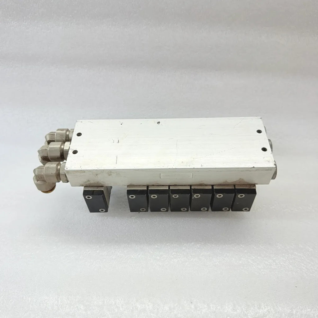 PARKER P2LBX512ESNXXX + P2E-KV32C Solenoid Valve Manifold 24V DC 10 Bar