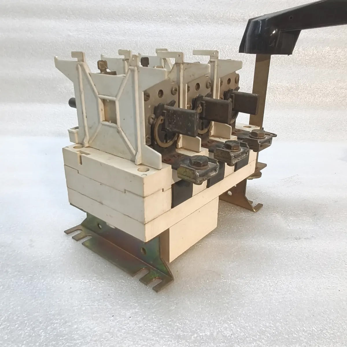 DCA NH T1 Fuse Switch Disconnector 3P 160A 500V