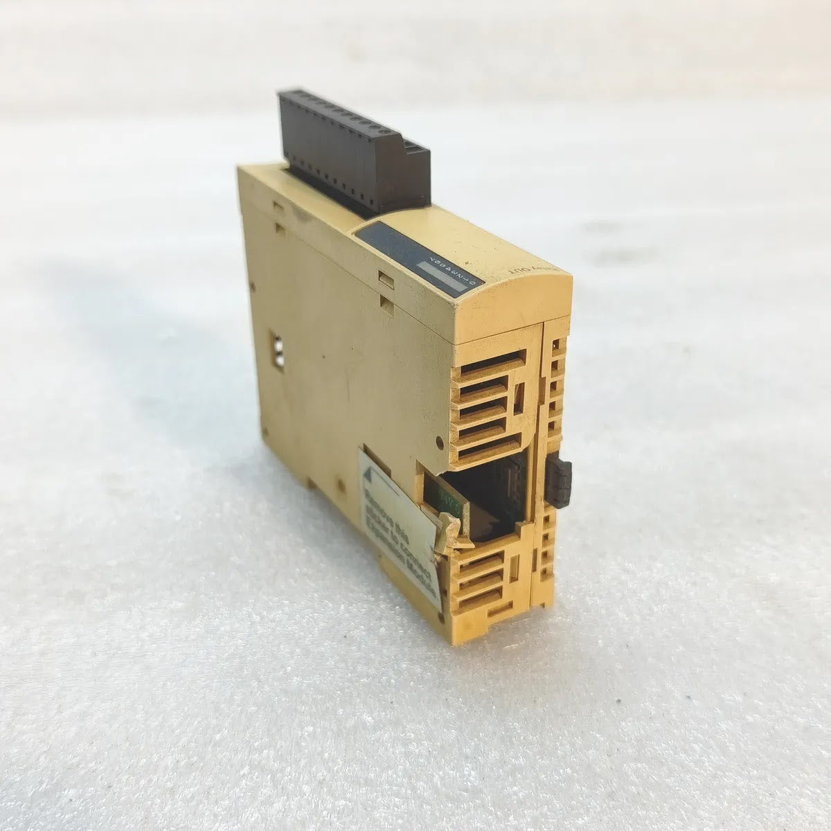S Electric TWDDRA8RT Twido Relay Output Module 8 Outputs 2A