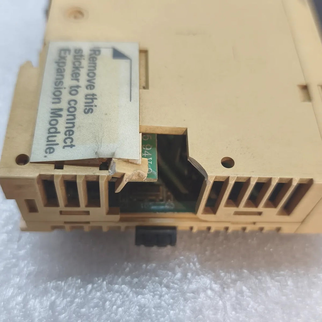 S Electric TWDDRA8RT Twido Relay Output Module 8 Outputs 2A