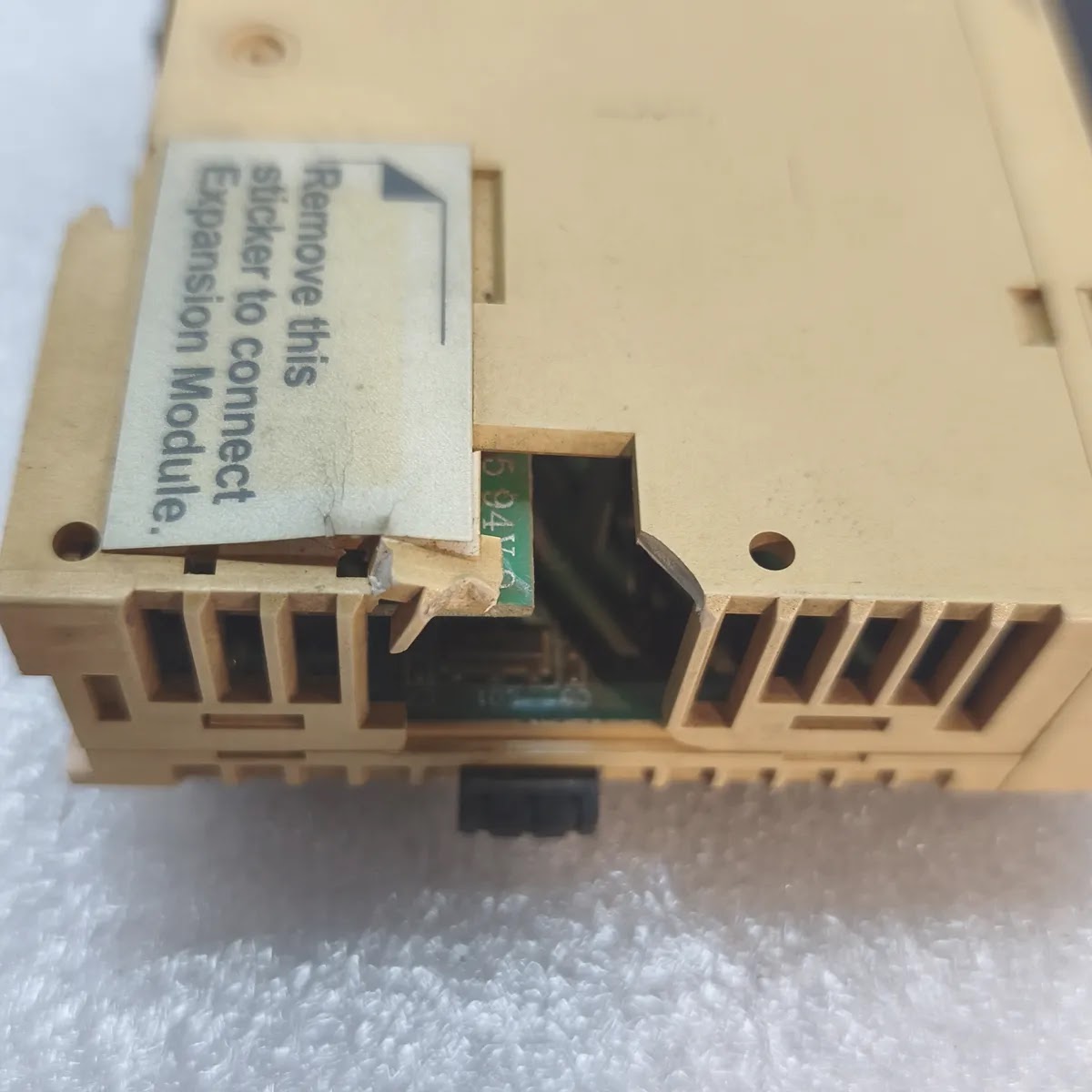S Electric TWDDRA8RT Twido Relay Output Module 8 Outputs 2A