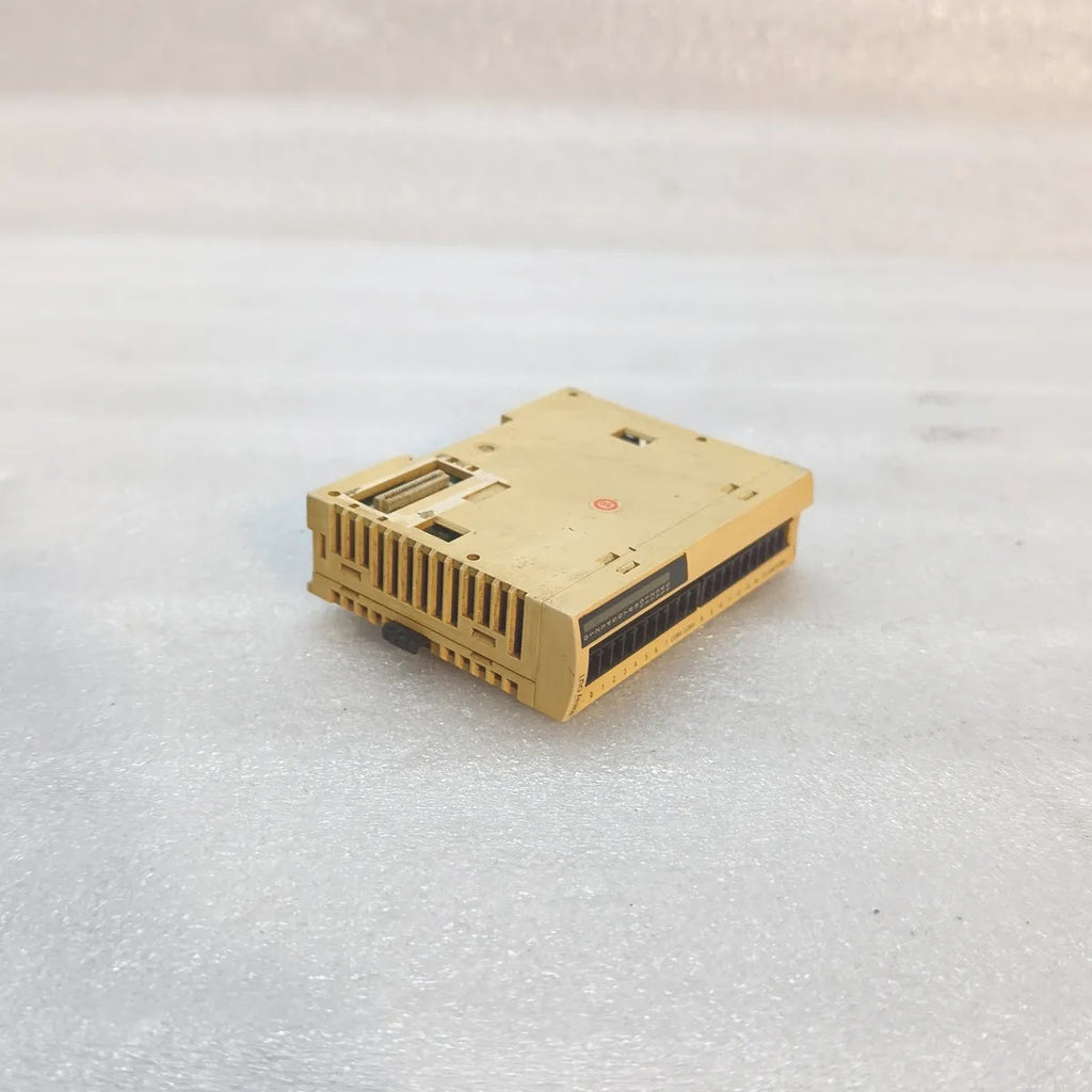 S Electric TWDDRA16RT Twido Relay Output Module 16 Outputs 2A