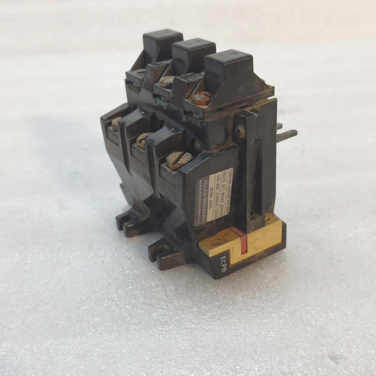 A Bradley ECPB Thermal Overload Relay 3 Pole 120-600V AC