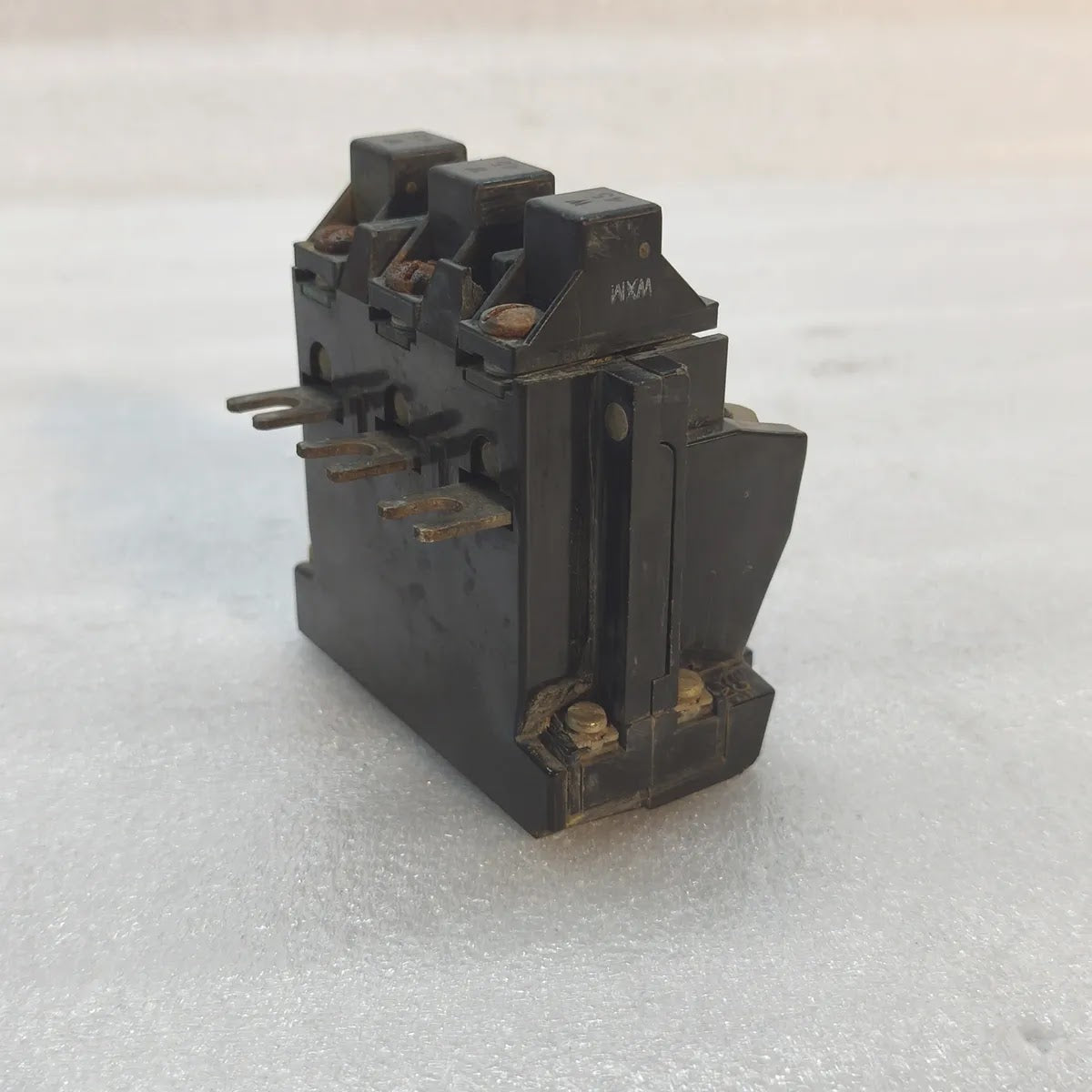 A Bradley ECPB Thermal Overload Relay 3 Pole 120-600V AC