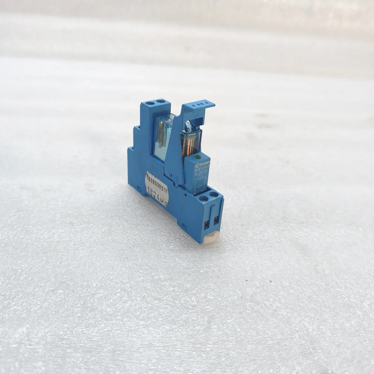 FINDER 95.95.3 DIN Rail Relay Socket 10A 300VAC