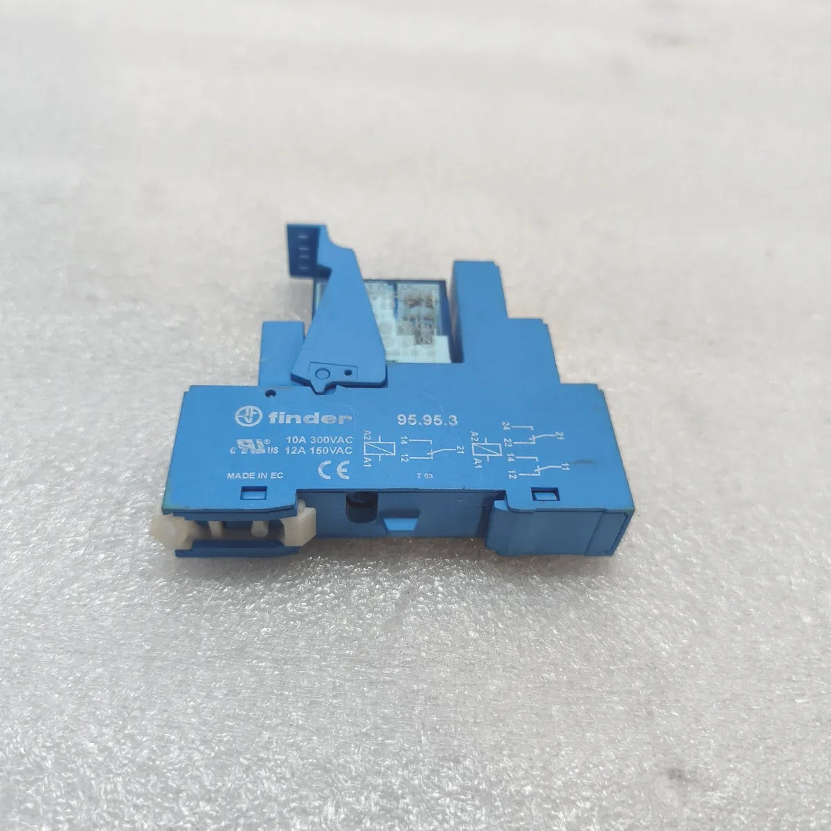 FINDER 95.95.3 DIN Rail Relay Socket 10A 300VAC