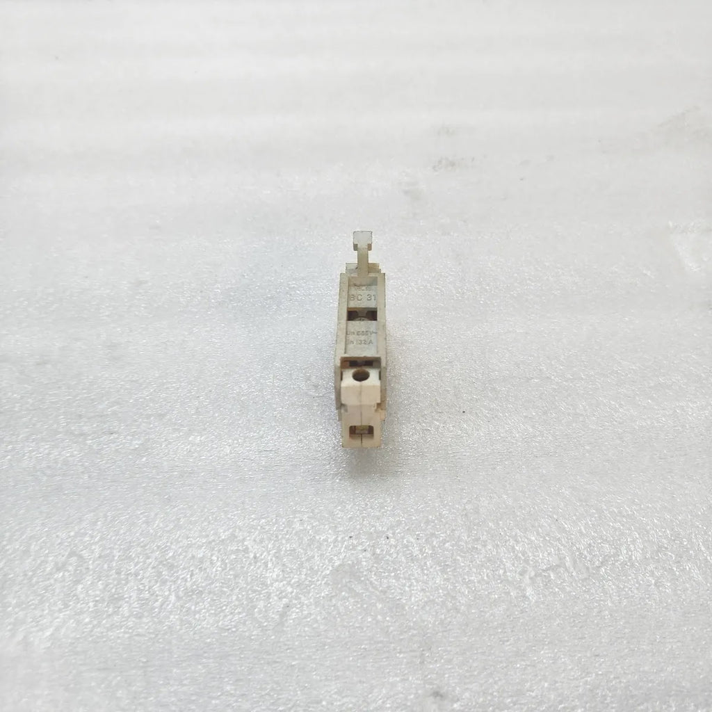 BC31 Cylindrical Fuse Holder 1-Pole 32A 660V