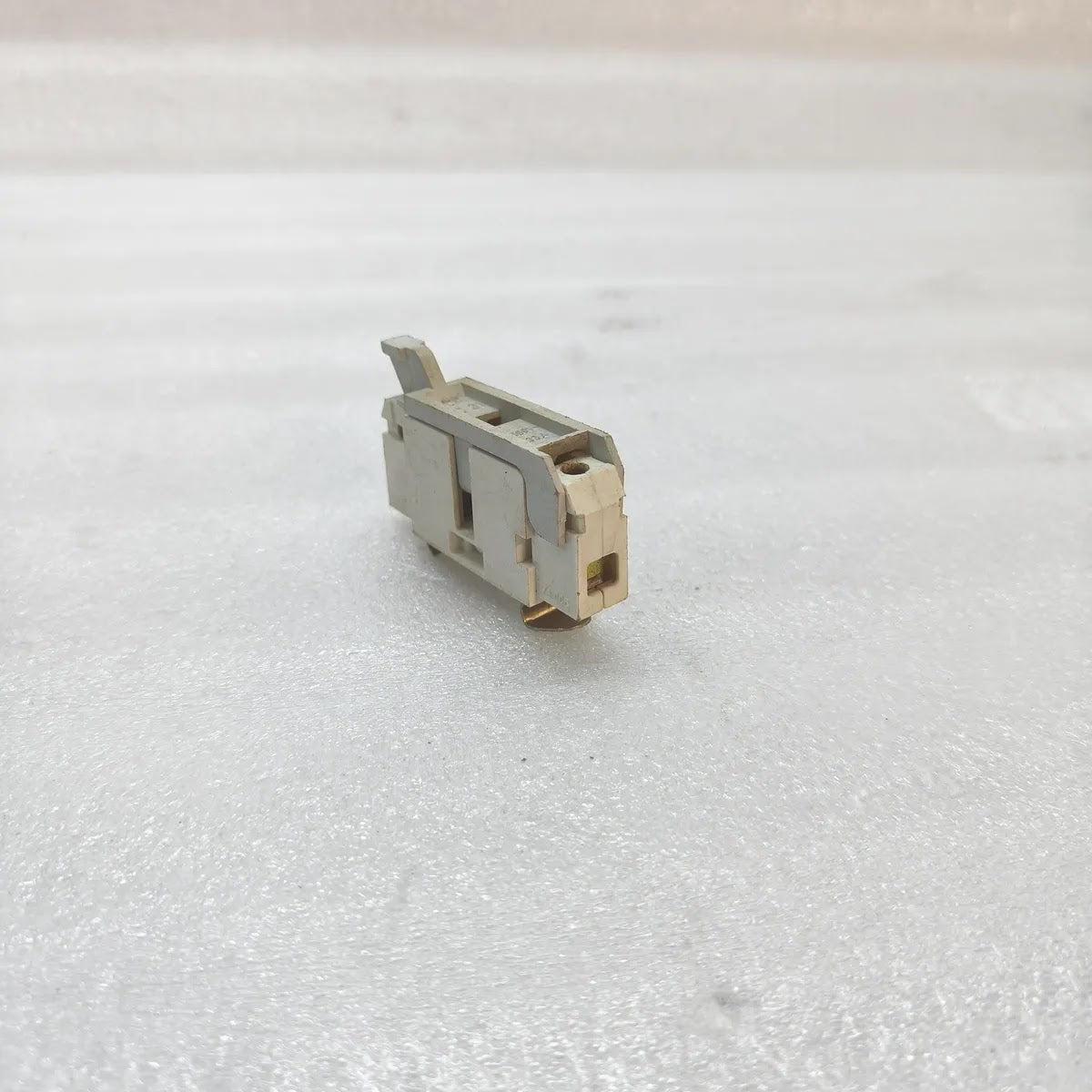 BC31 Cylindrical Fuse Holder 1-Pole 32A 660V