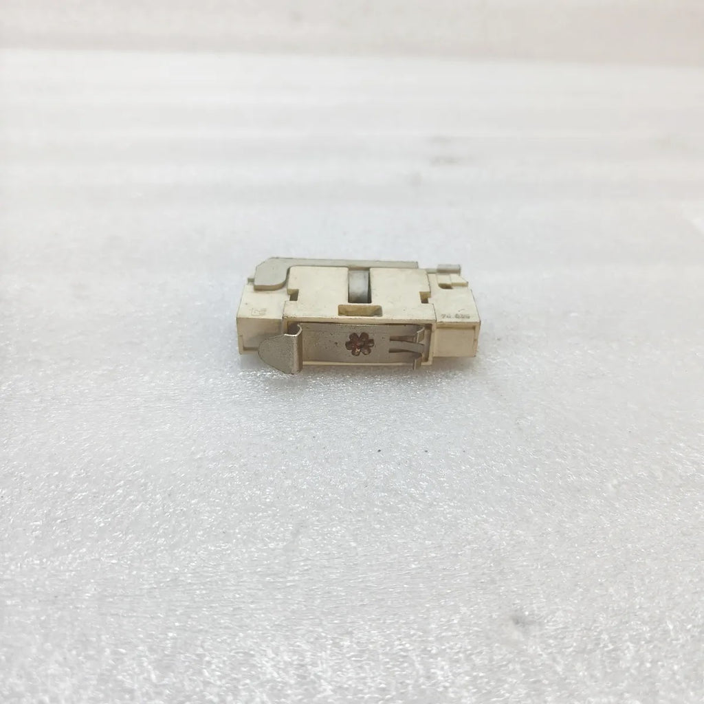 BC31 Cylindrical Fuse Holder 1-Pole 32A 660V