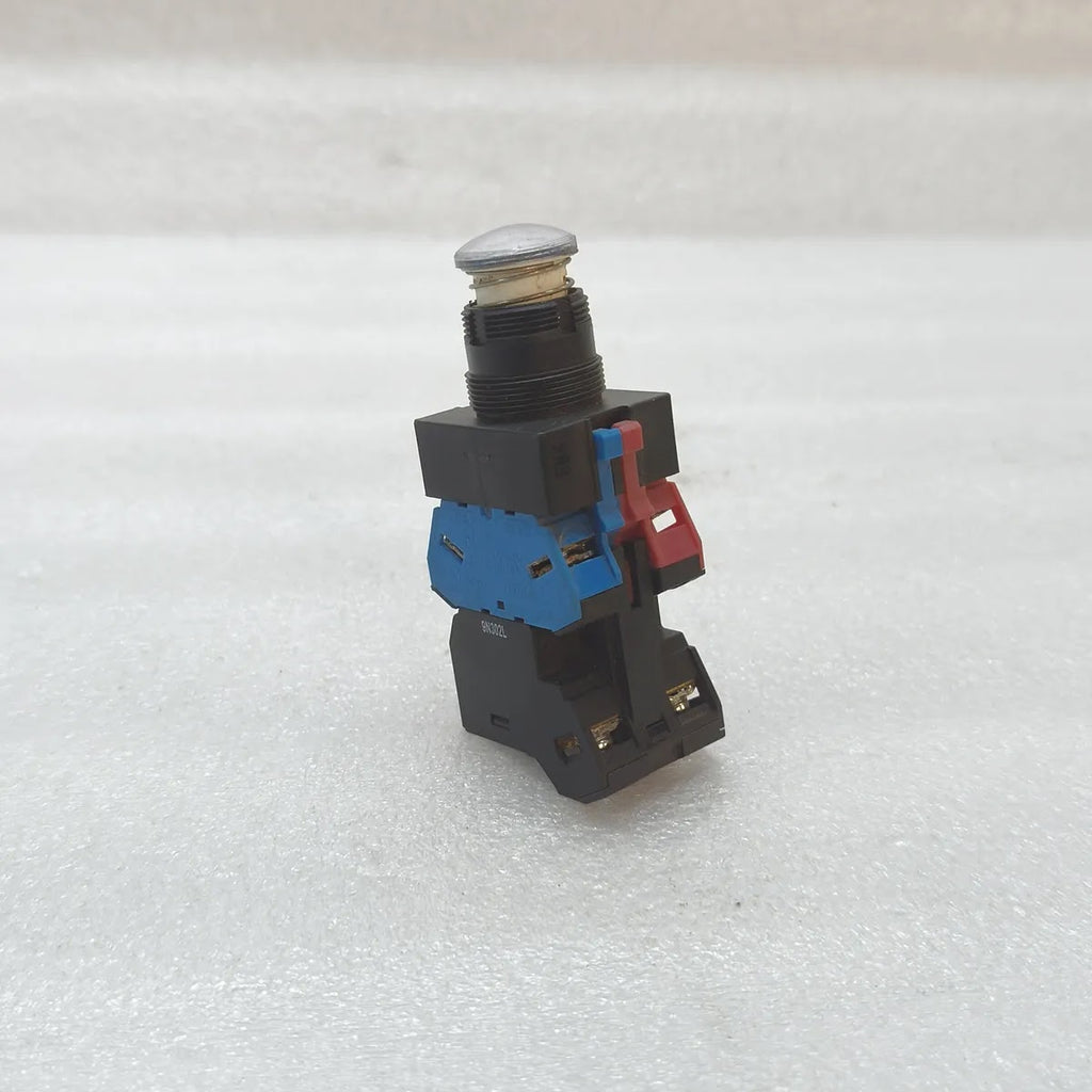 IDEC ALQW Illuminated Pushbutton 22mm 600V 10A