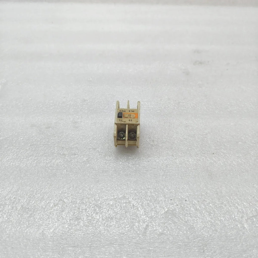 FUJI ELECTRIC SZ-A11 Auxiliary Contact Block 1NO 1NC 10A