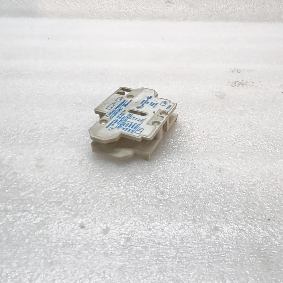 CUTLER-HAMMER C320KGS2 Auxiliary Contact Block 1NC 10A 690V