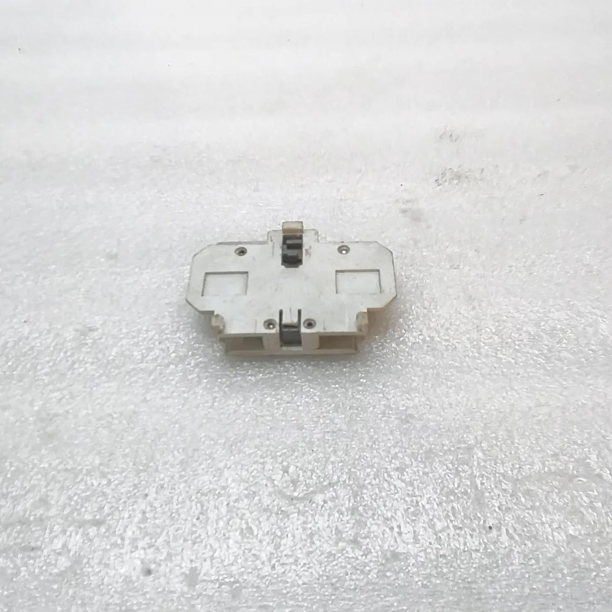 CUTLER-HAMMER C320KGS2 Auxiliary Contact Block 1NC 10A 690V