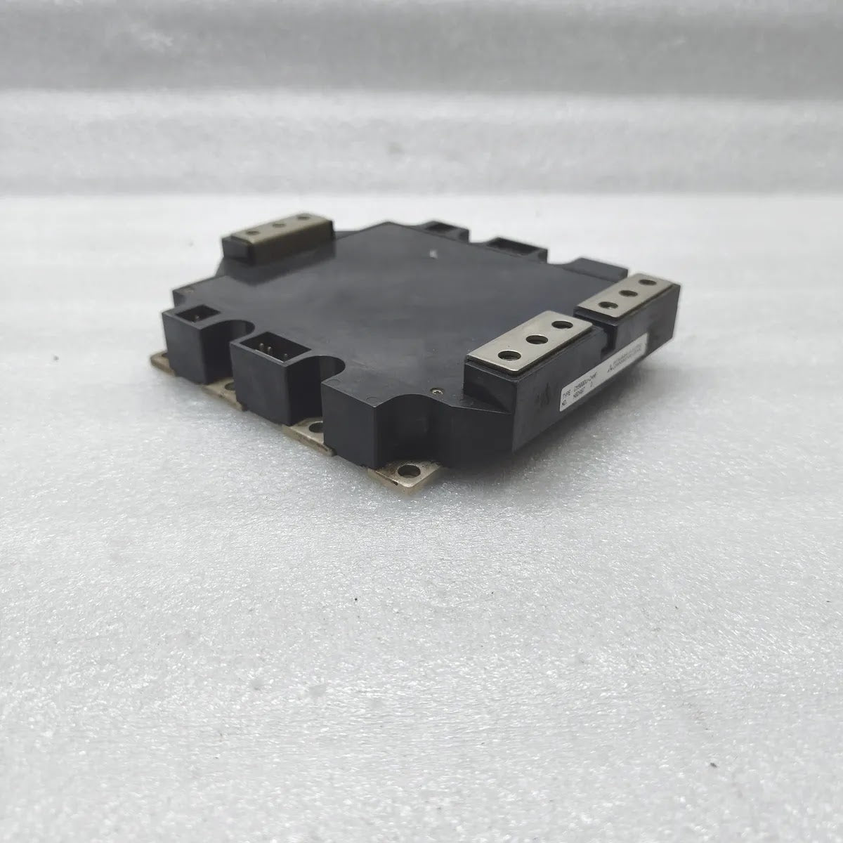 MITSUBISHI CM900DU-24NF IGBT Module Dual Half-Bridge 1200V 900A
