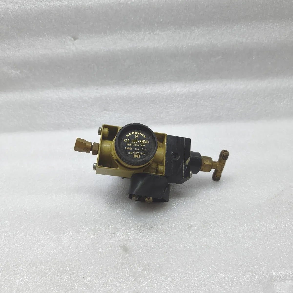 NORGREN R10-000-RNMO Olympian Pneumatic Pressure Regulator 0.4-10 bar