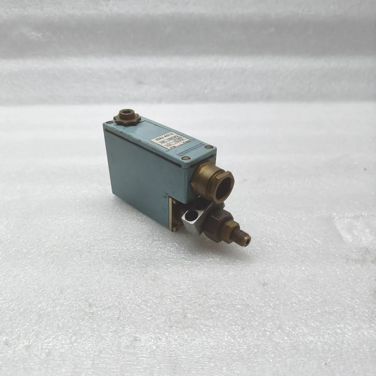 TELEMECANIQUE XMJ-A012 Pressure Switch 1-12 bar 100-1200kPa
