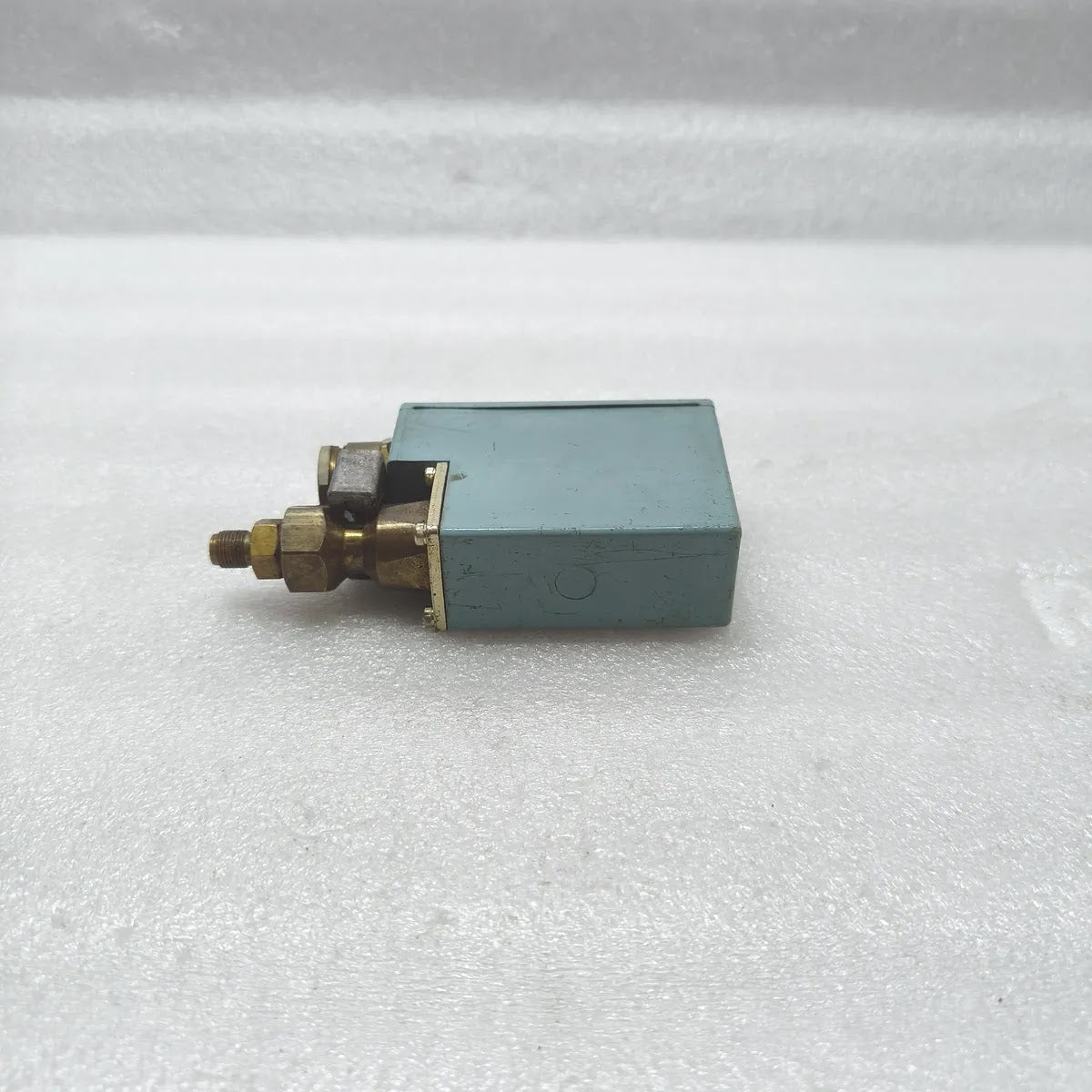 TELEMECANIQUE XMJ-A012 Pressure Switch 1-12 bar 100-1200kPa