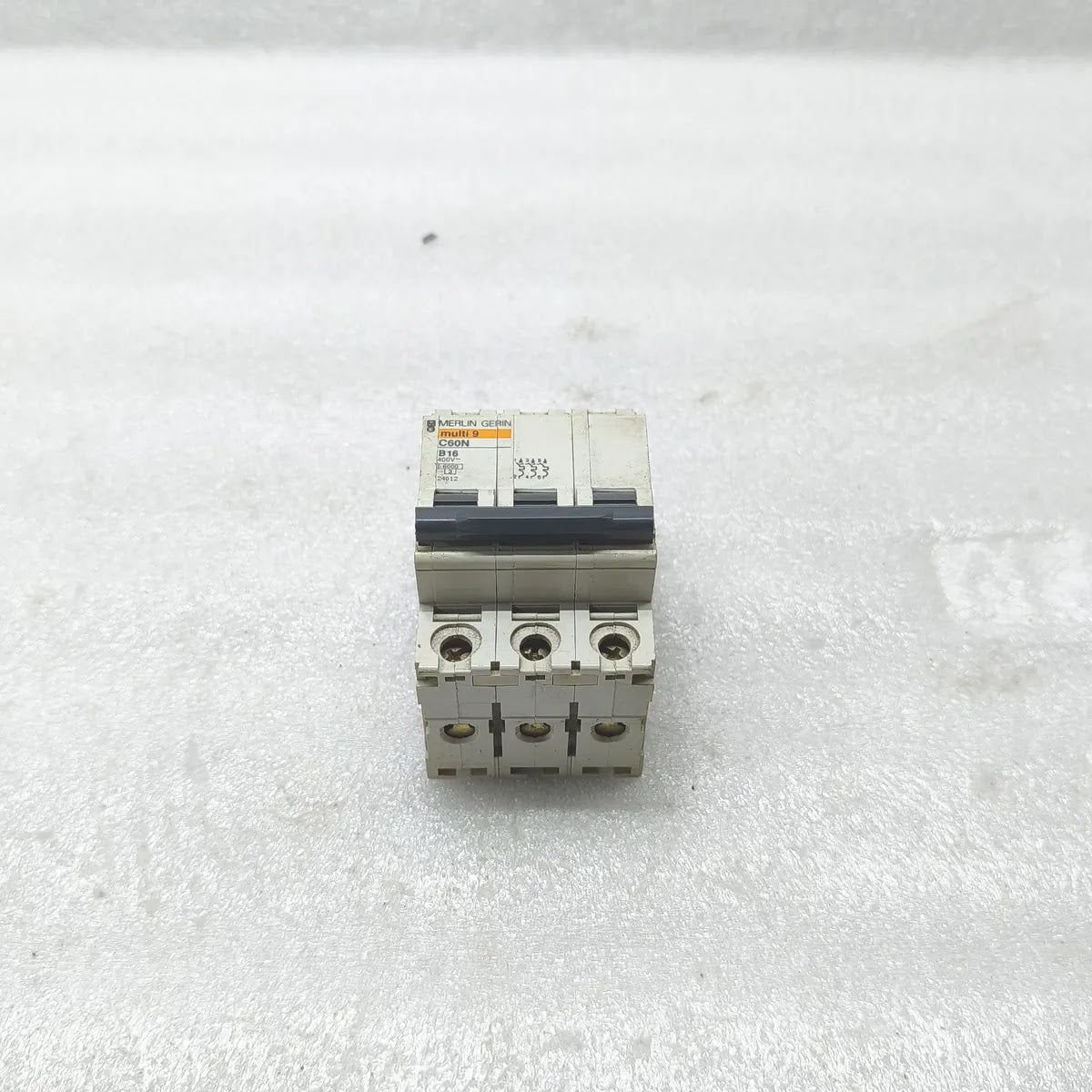 MERLIN GERIN 24012 C60N Miniature Circuit Breaker 3P B16 400V