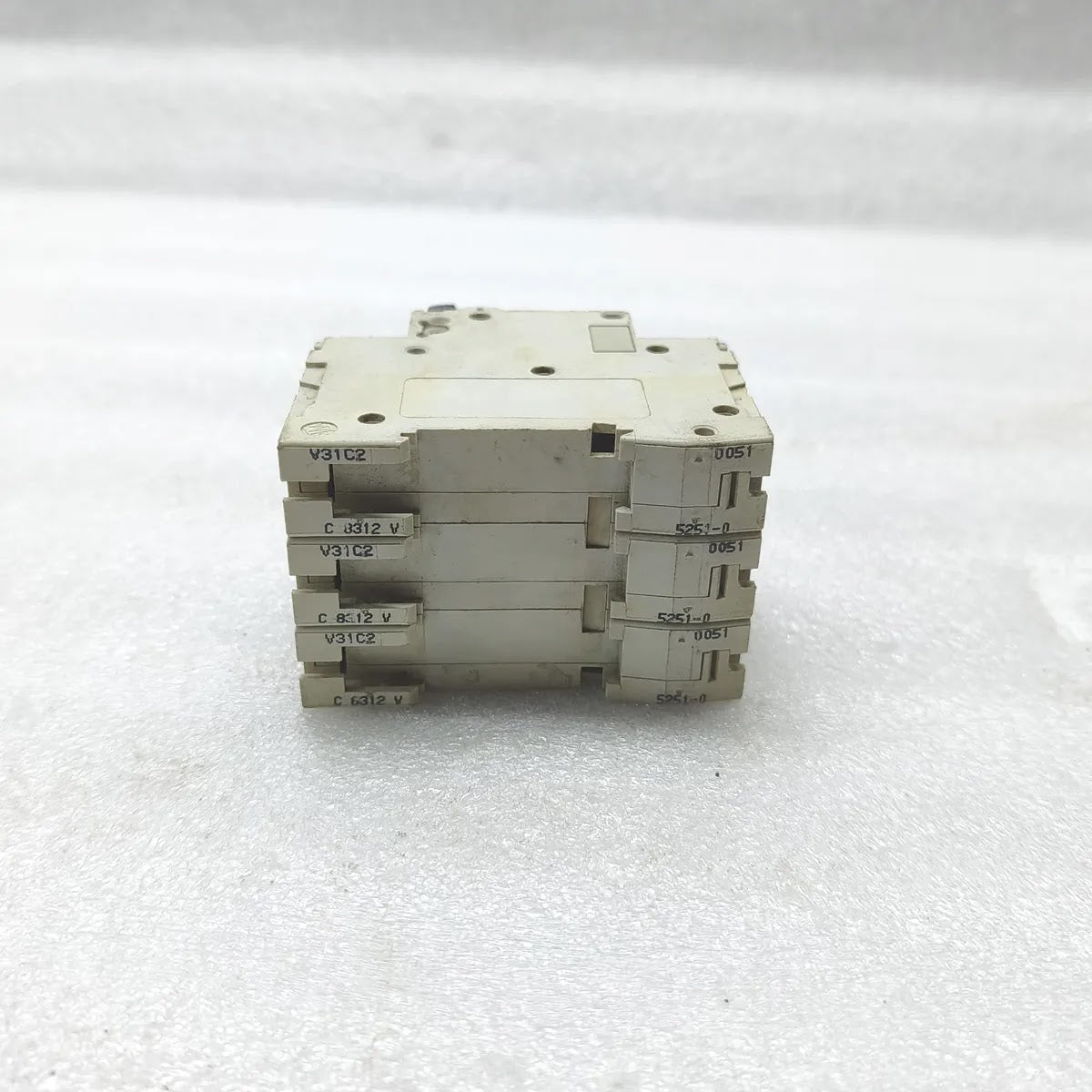MERLIN GERIN 24012 C60N Miniature Circuit Breaker 3P B16 400V
