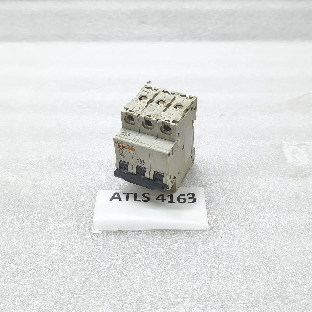 MERLIN GERIN 24012 C60N Miniature Circuit Breaker 3P B16 400V