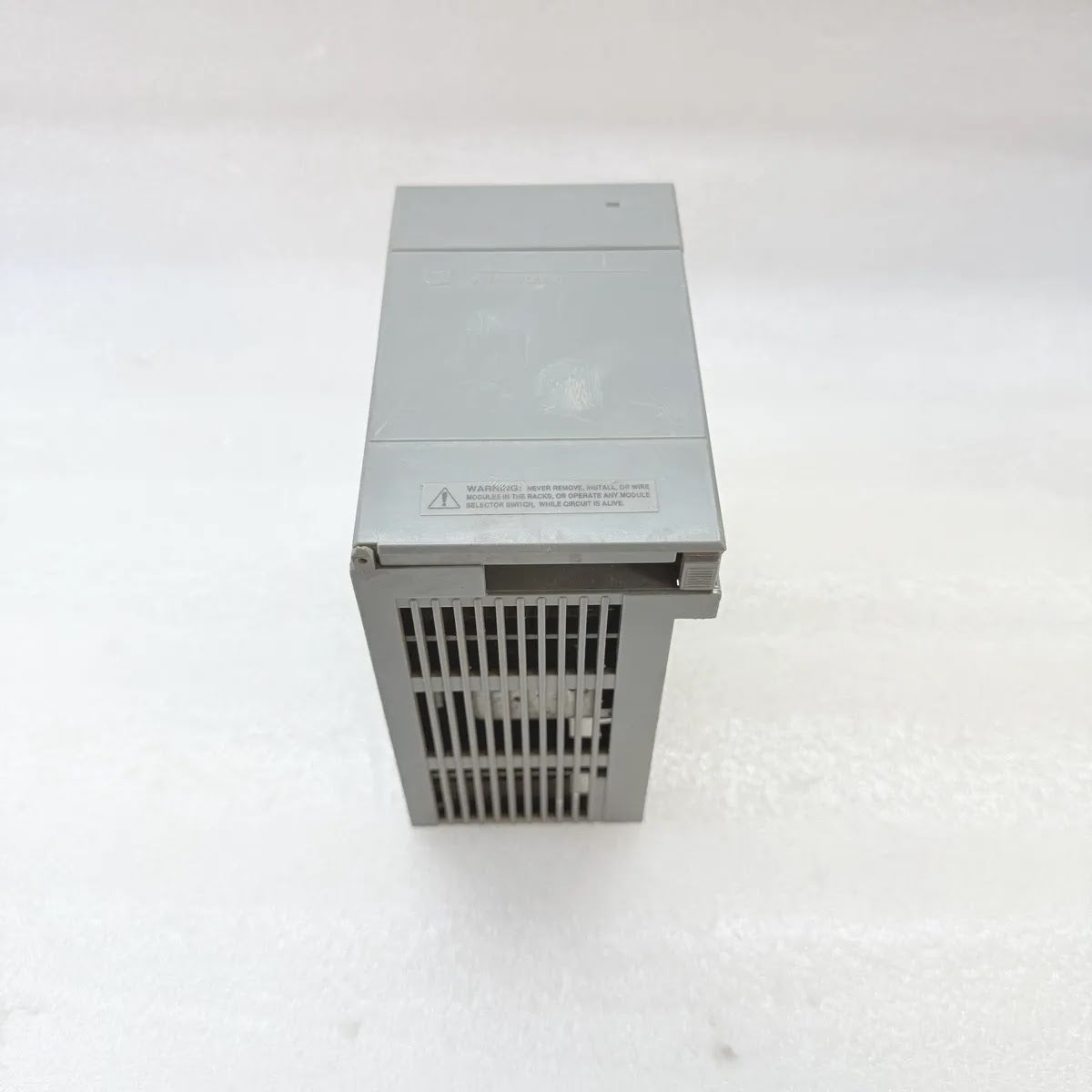 A Bradley 1746-P2 SLC 500 Power Supply 5A 5VDC 120/240VAC