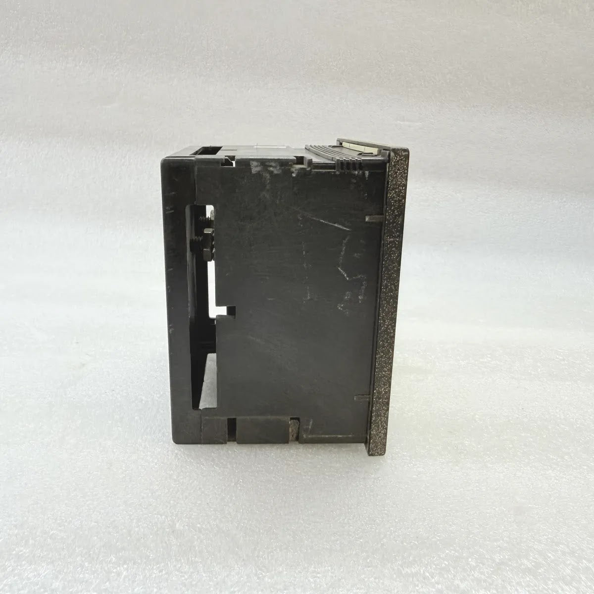 DEIF 59468-48 Moving Iron Ammeter 0-40A/80A