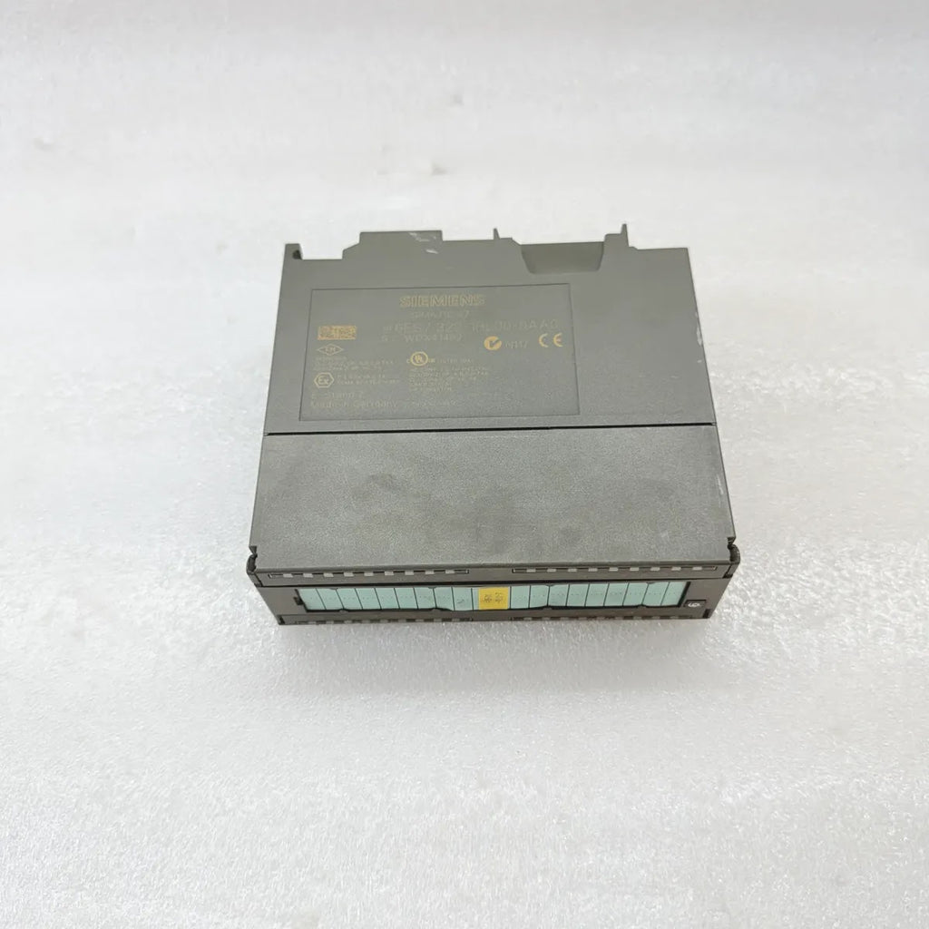 SIEMENS 6ES7322-1BL00-0AA0 SM322 Digital Output Module 32DO 24VDC 0.5A