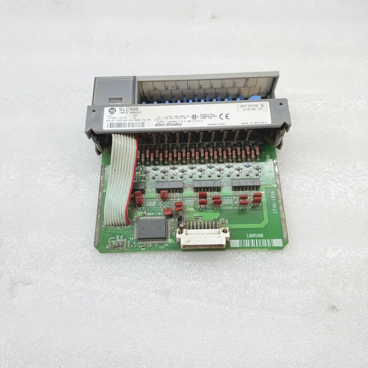 A Bradley 1746-IB16 SLC 500 DC Input Module 16-Point 10-30VDC ATLS4188