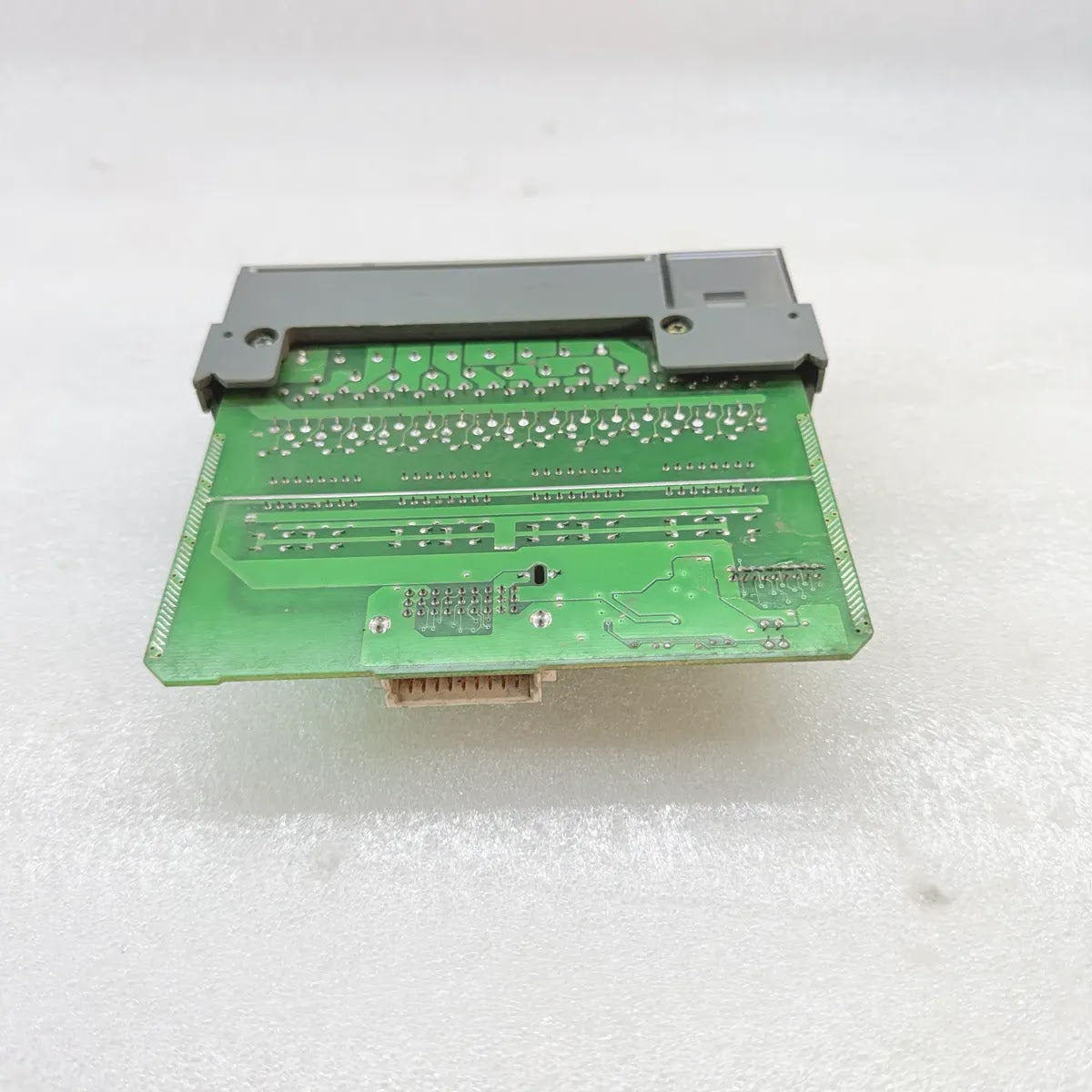 A Bradley 1746-IB16 SLC 500 DC Input Module 16-Point 10-30VDC ATLS4188