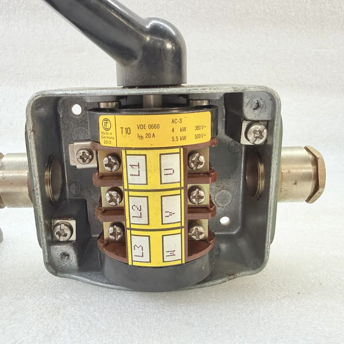 ELEKTRA TAILFINGEN T10 Enclosed Cam Switch 20A 380V