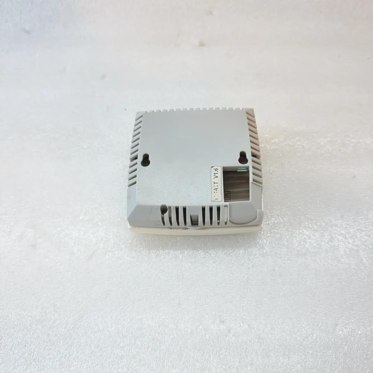 BELIMO T24A1T Room Temperature Controller 24VAC 0-10V