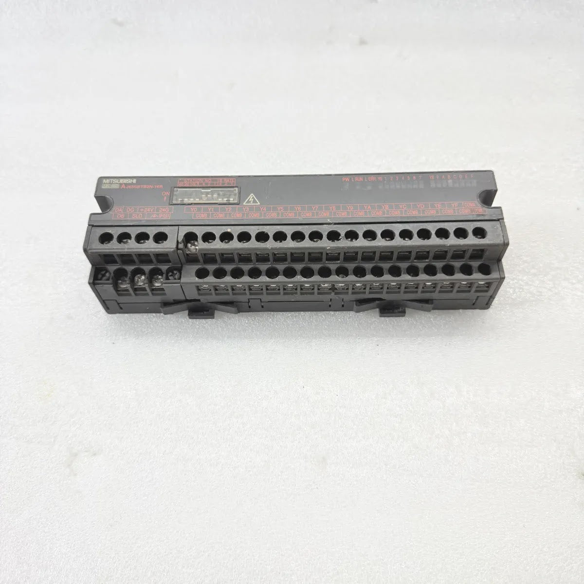 MITSUBISHI AJ65SBTB2N-16R CC-Link Remote Output Unit 16-Point 2A