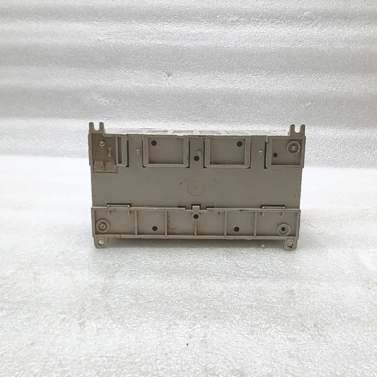 A Bradley 1766-L32BWA MicroLogix 1400 PLC Controller 100-240VAC 32-Point