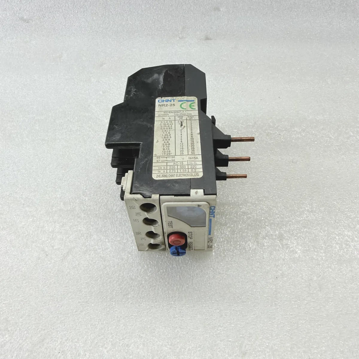 CHINT NR2-25 Thermal Overload Relay 7-10A 690V