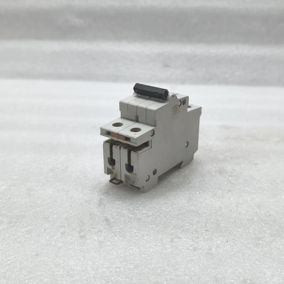 ABB S252 L10A Miniature Circuit Breaker 2P 10A 415V